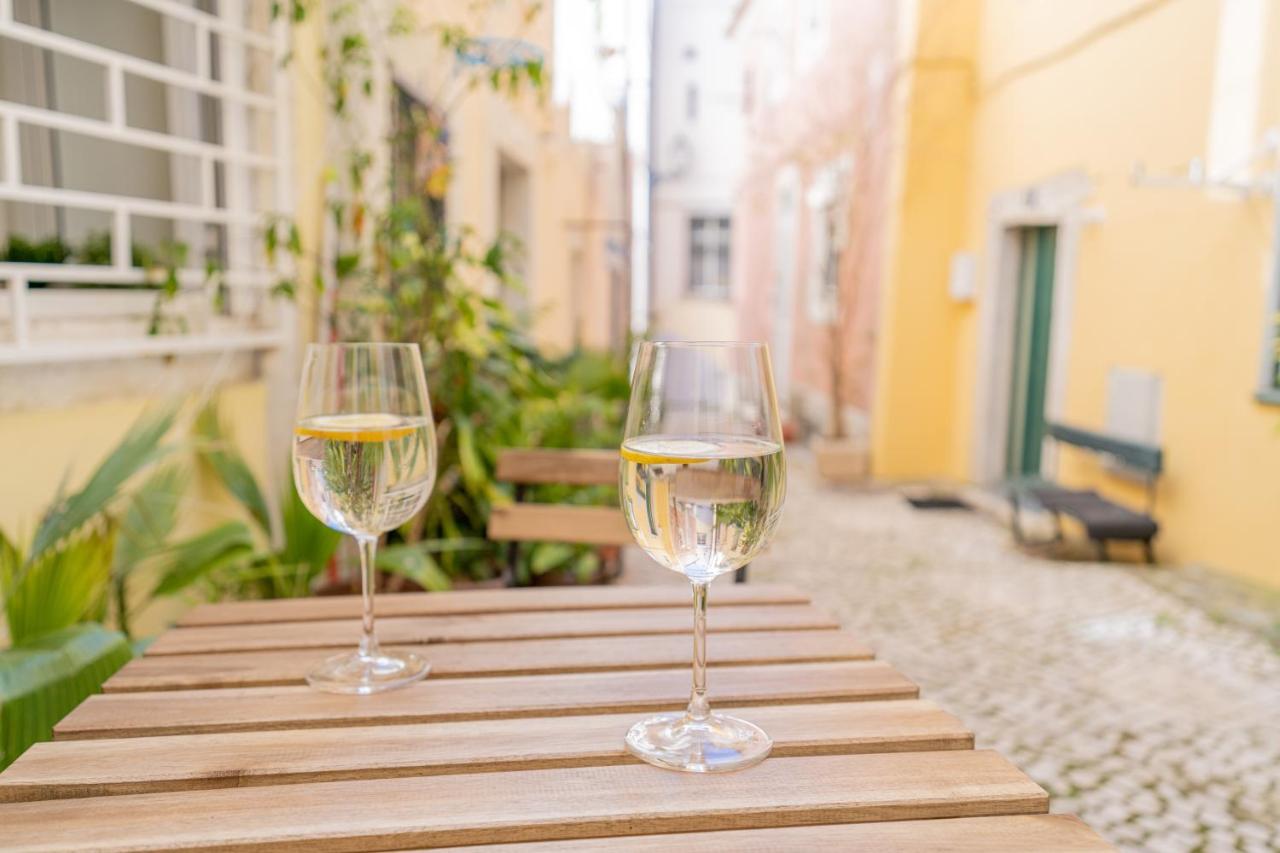 Alfama Nest Apartment Lisbon Bagian luar foto